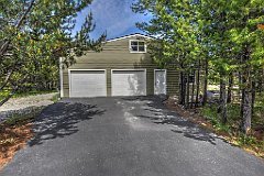 Garage-Hangar Complex